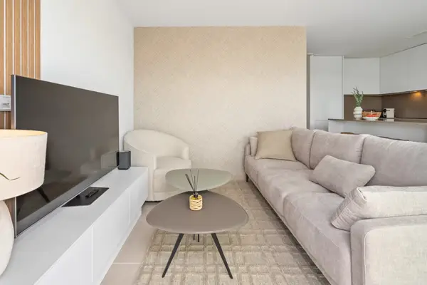 3-bedroom property - photo 2