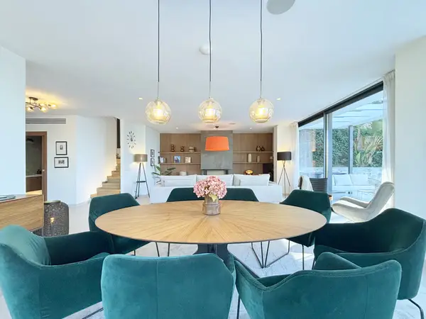 4-bedroom property - photo 4